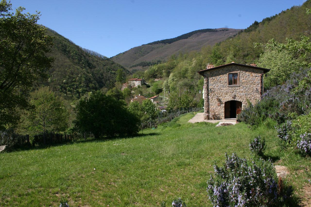 Villa Podere Pian De' Cortini à Serravalle  Extérieur photo