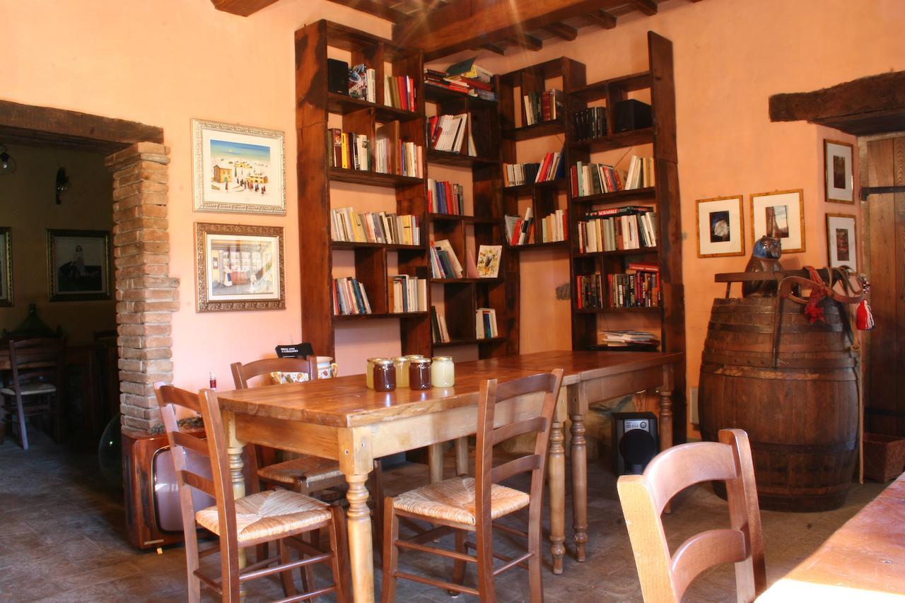 Villa Podere Pian De' Cortini à Serravalle  Extérieur photo